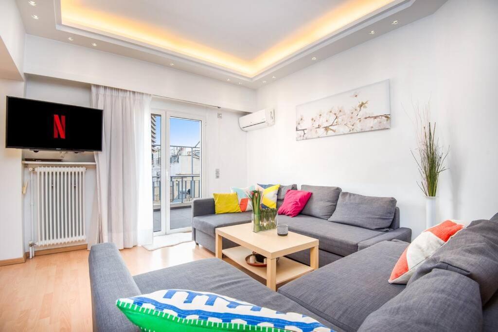 Modern Spacious Apt In Athens Exterior photo